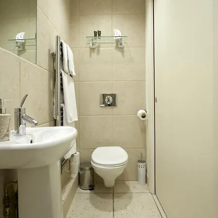 Apartment Westpoint By Lj And Keat